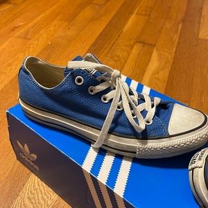 Blue Chucks Converse All Stars size 8